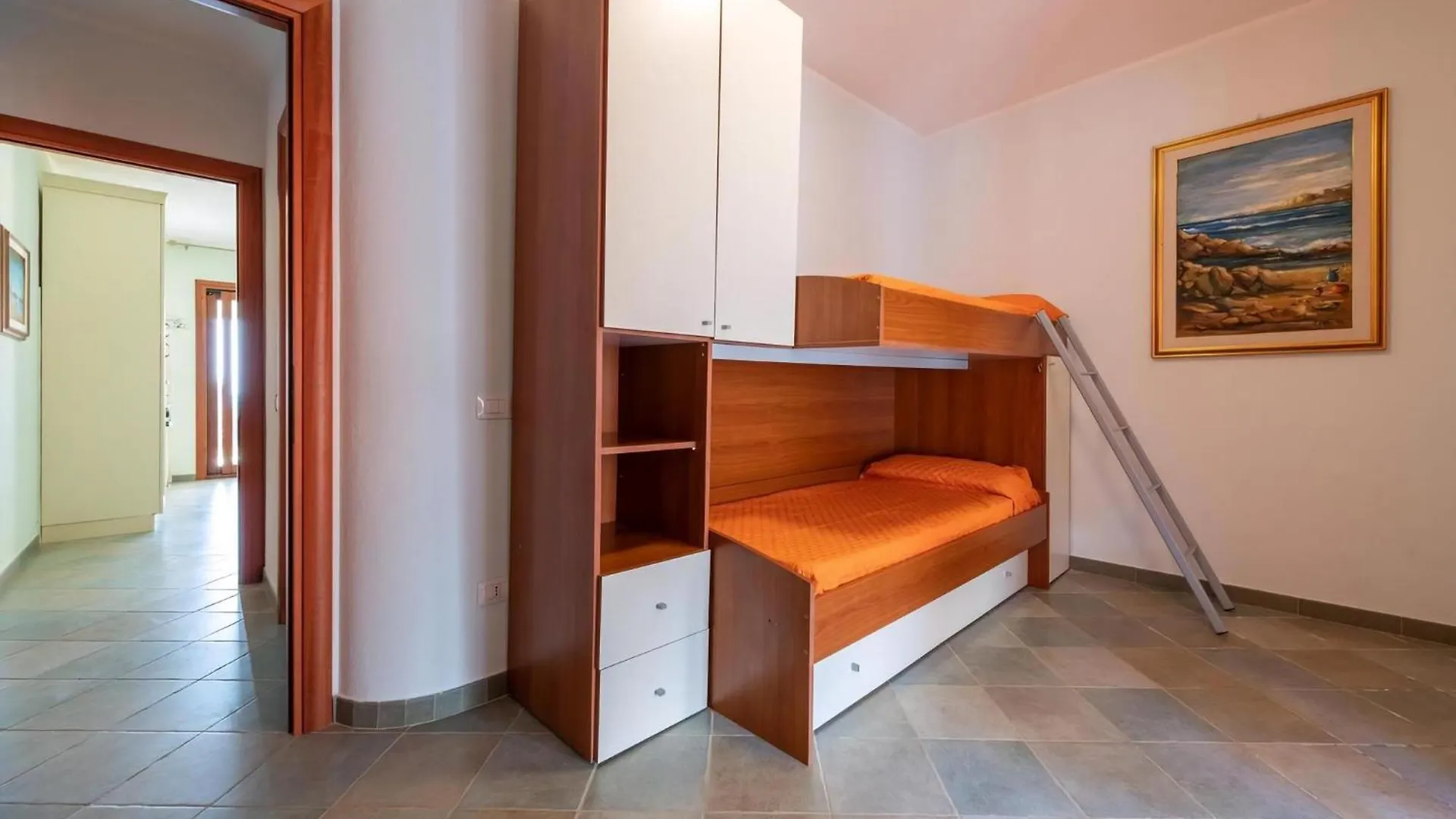 Apartment Haus Mit Panoramablick In Chia In Natuerlicher Umgebung